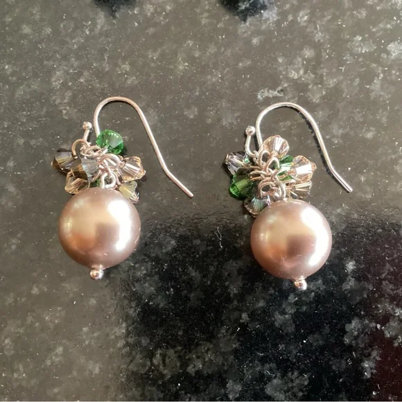 Set of two NEW, never worn pairs beautiful earrings made with Swarovski crystals - Picture 3 of 6